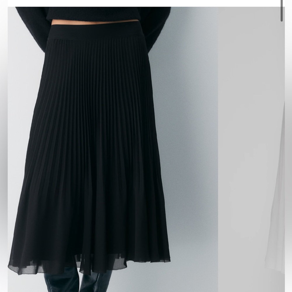 Wilfred Twirl Pleated Skirt